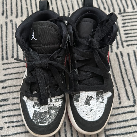 Nike Kids Air Jordan - Picture 3 of 5